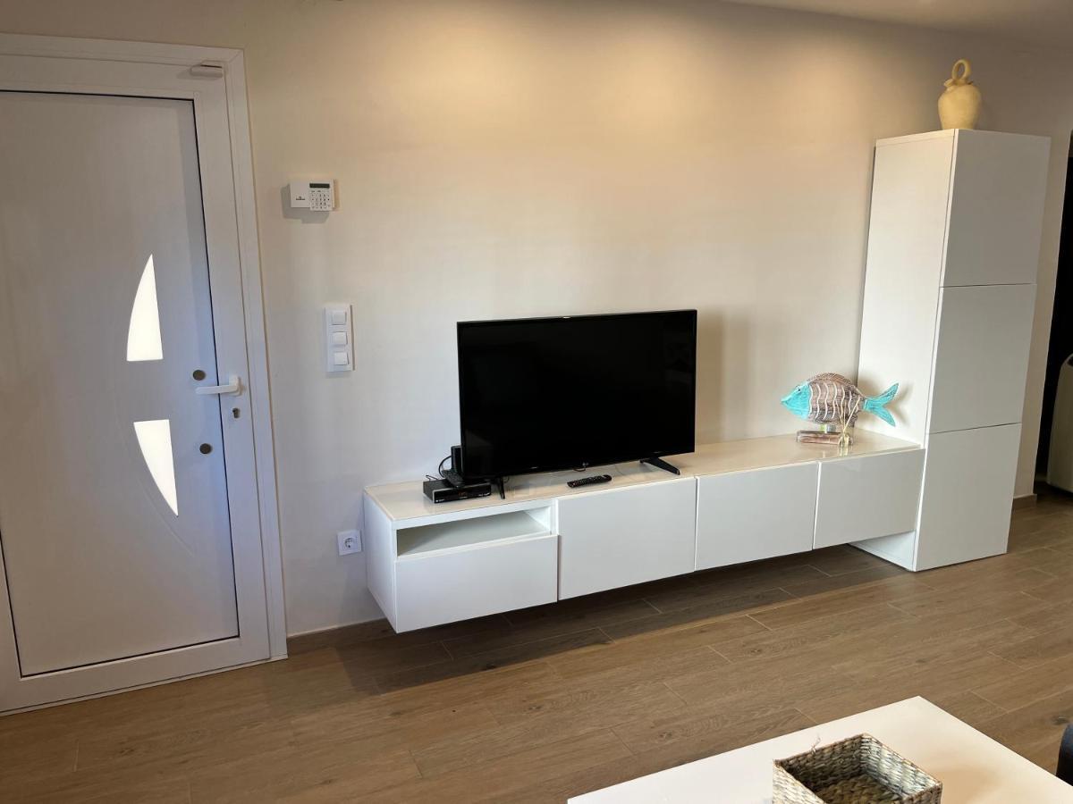 Apartamento En La Playa. Free Parking. Free Wifi L'Escala Exterior photo